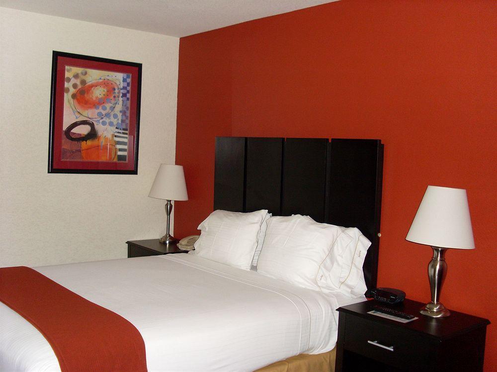 Hotel Lucille's 3*
